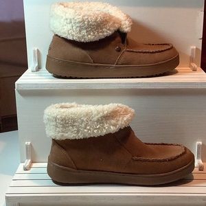 Size 6.5 Bobs by Skechers Leather Slippers